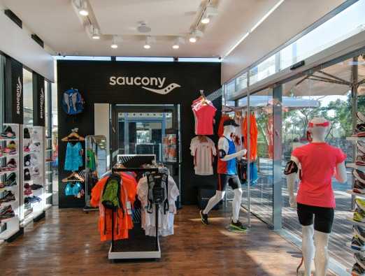 saucony store