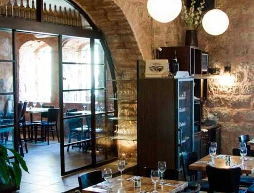 Mantra restaurant - 1